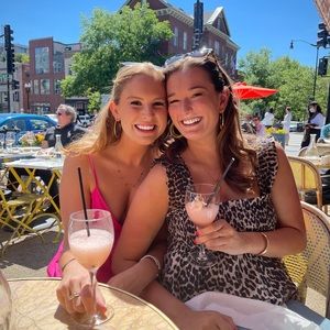 Meet your Posher, Virginia